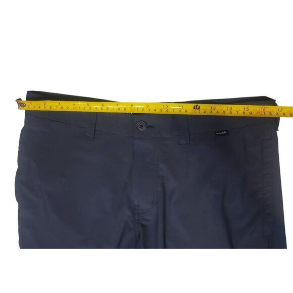 Travis Mathews Blue And Gray Pinstripe Flat Front Shorts.  Size 32 - Picture 6 of 8